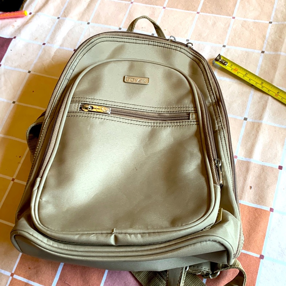 Austin House Travelle backpack